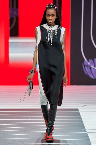 Look 57